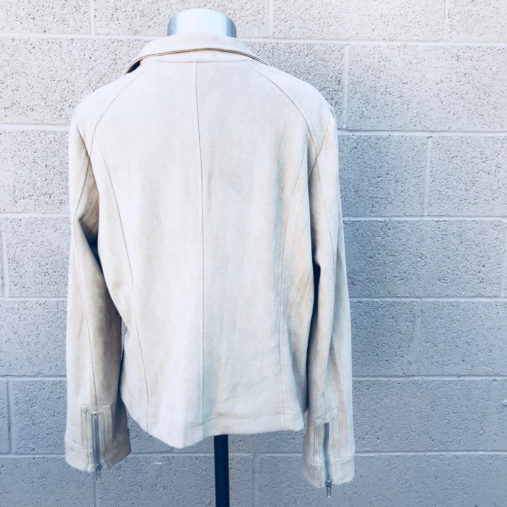 Urban Outfitters tan camel faux suede Moto jacket - Picture 3 of 5